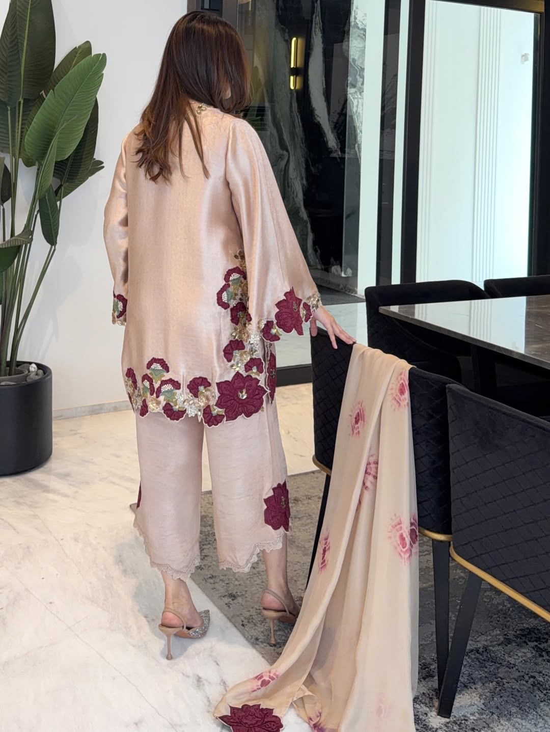 Nooraya Luxe Roman Set