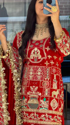 Avenra Crep Dhoti Elegance Set