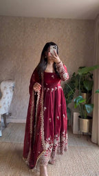 Serelina Fendy Silk Anarkali Set
