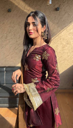 Nayrisa Crep Silk Classic Pant Set