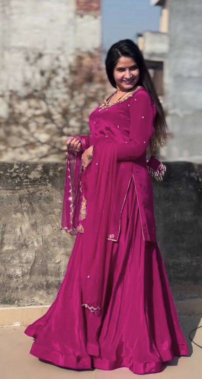 Zeraya Crep Silk Handwork Lehenga Set